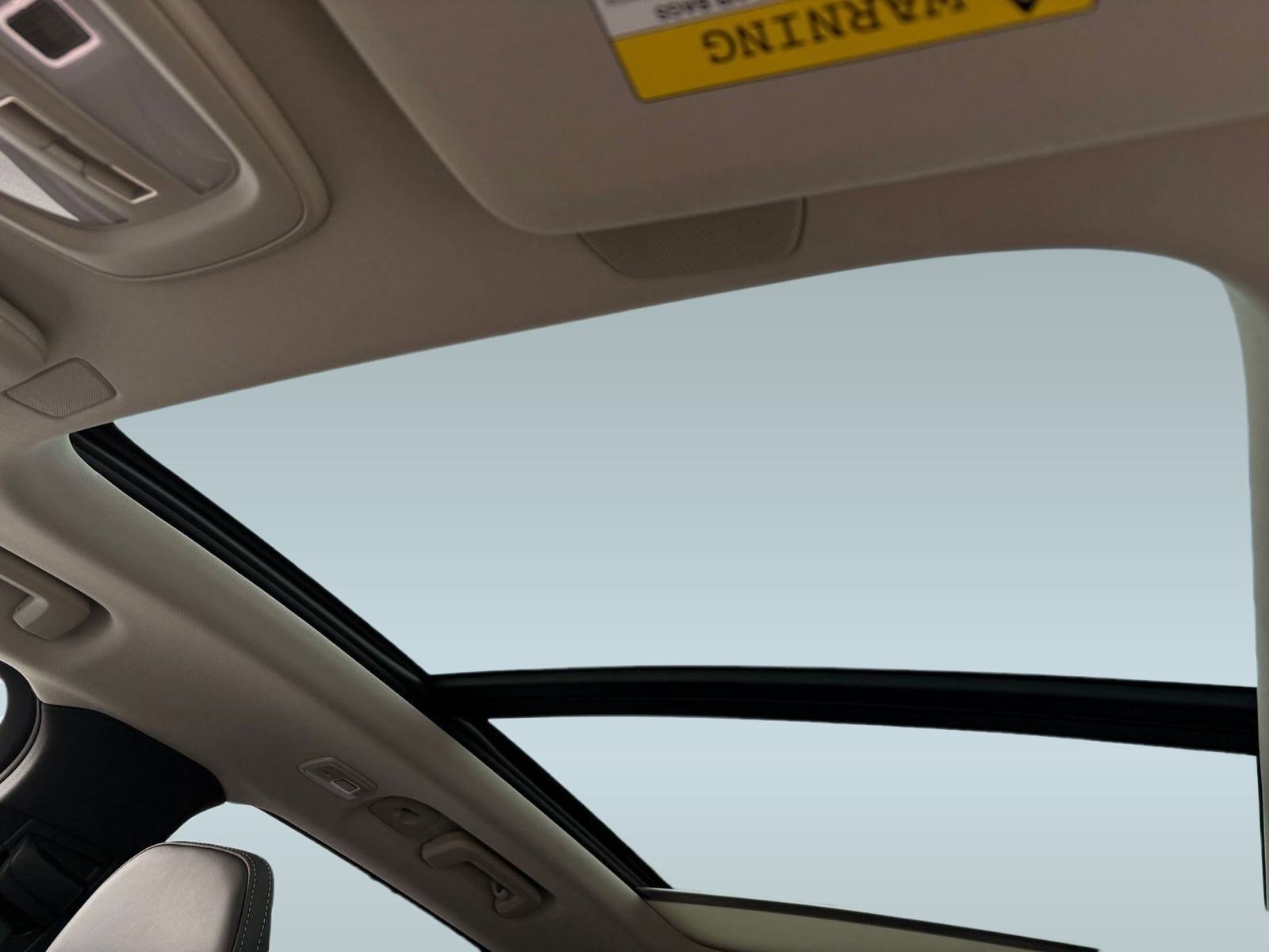 New 2026 Volvo XC90 B6 Ultra w/ Protection Package image 16