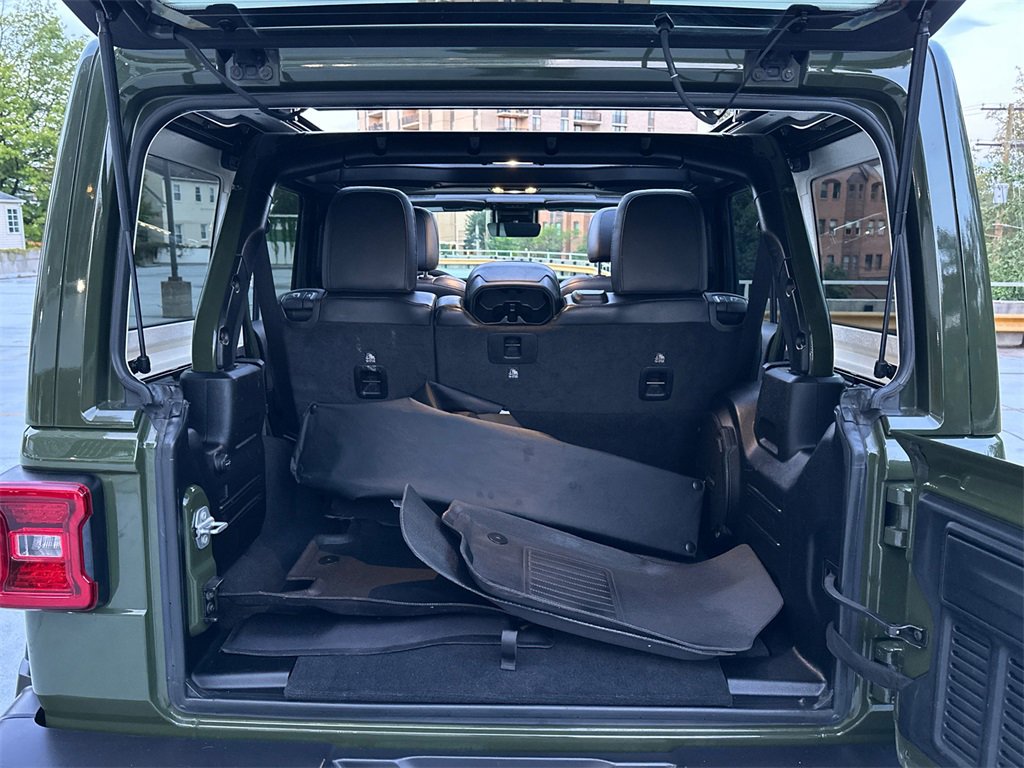 Used 2021 Jeep Wrangler Unlimited Sahara image 4