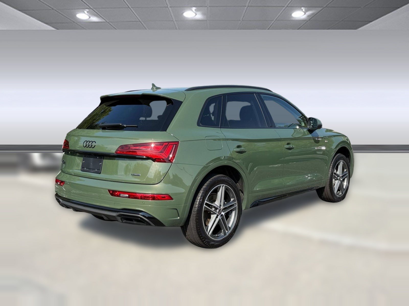 Used 2022 Audi Q5 e Premium Plus AWD/4WD image 9