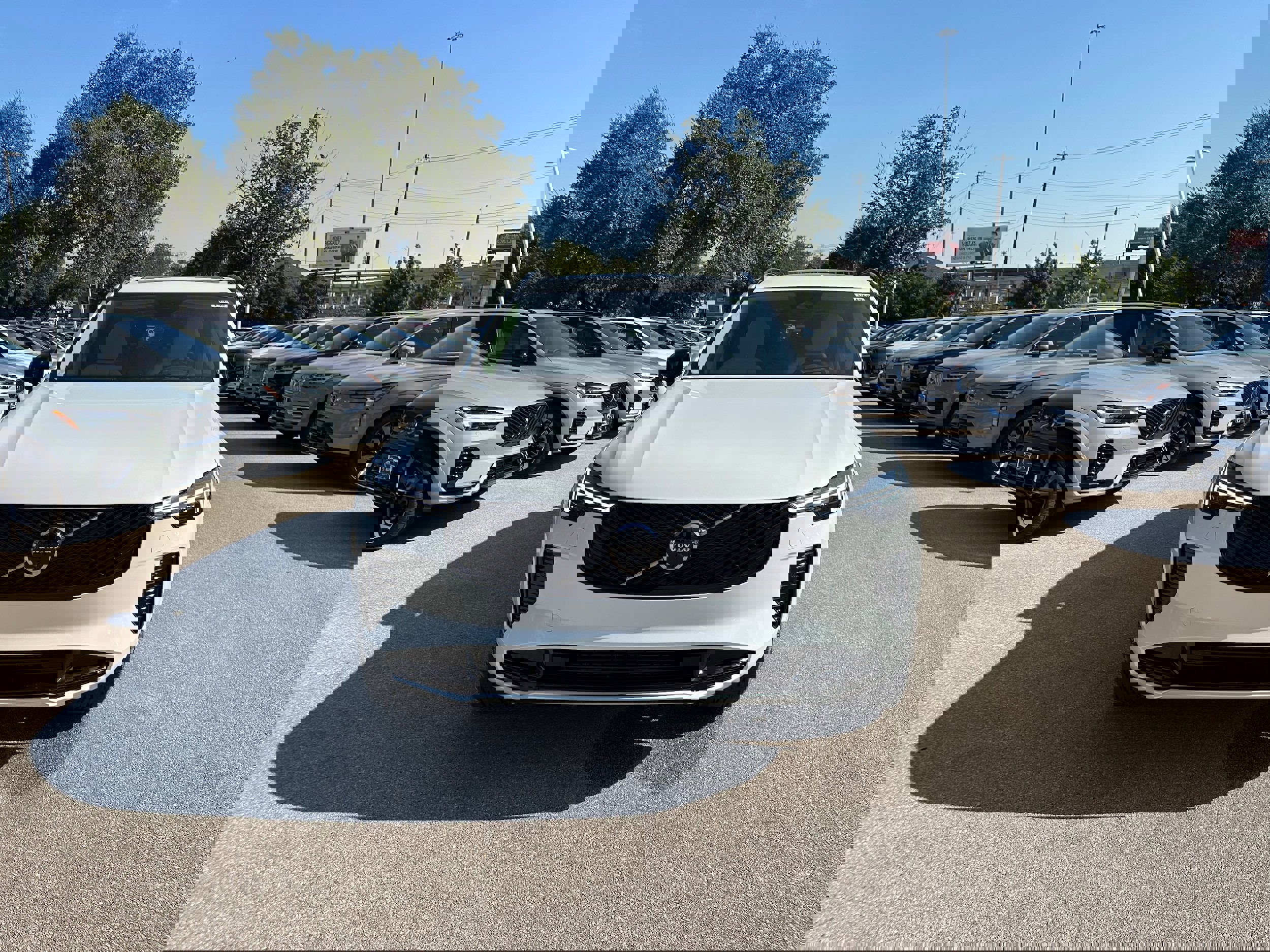 New 2026 Volvo XC90 B6 Ultra w/ Protection Package image 6