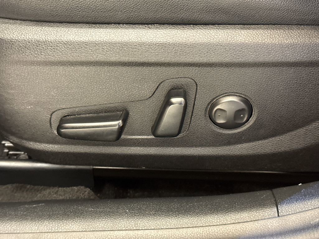 Used 2020 Kia Optima SE image 20