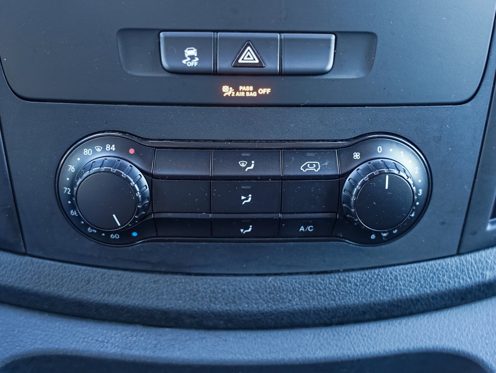 Used 2023 Mercedes-Benz Metris image 22