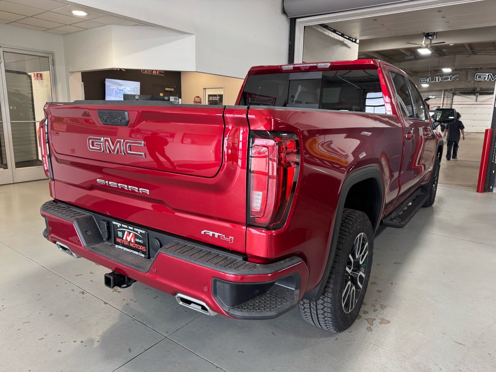 New 2026 GMC Sierra 1500 AT4 w/ AT4 Premium Package AWD/4WD image 5