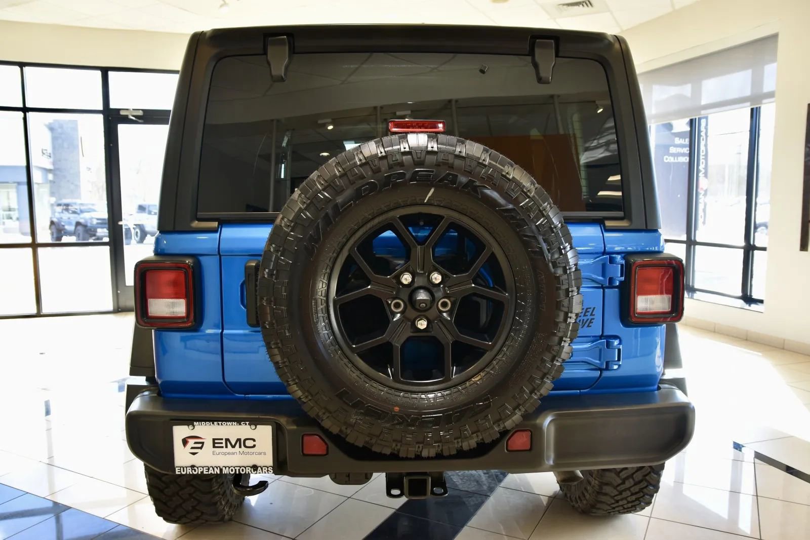 Used 2024 Jeep Wrangler Willys image 5