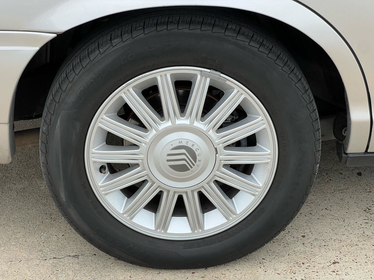 Used 2009 Mercury Grand Marquis LS RWD image 19