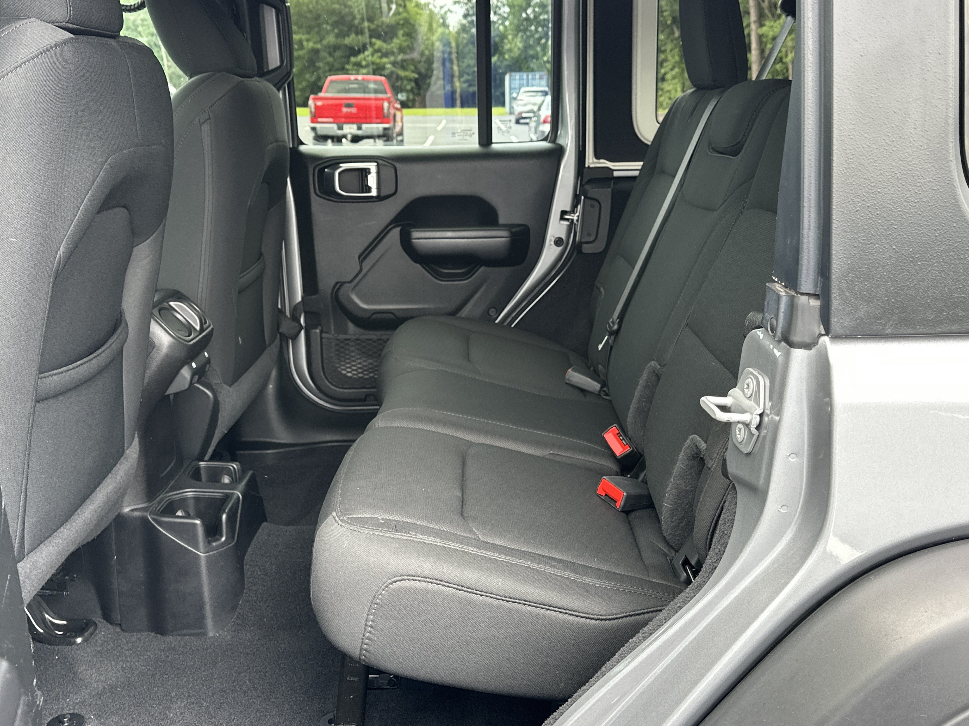 Used 2021 Jeep Wrangler Unlimited Sport AWD/4WD image 15