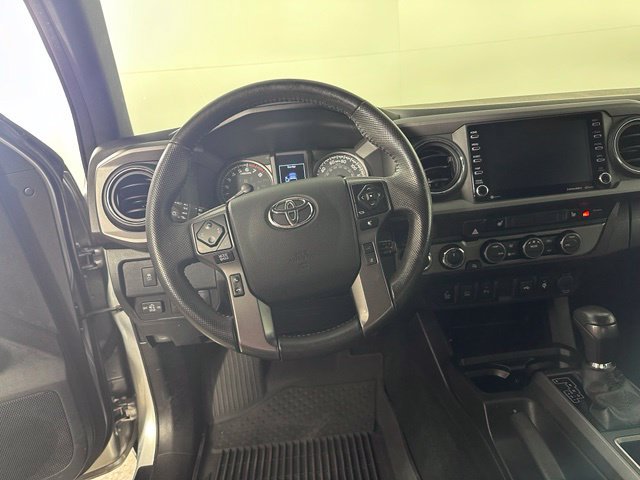 Used 2022 Toyota Tacoma TRD Off-Road w/ TRD Premium Off Road Package AWD/4WD image 14