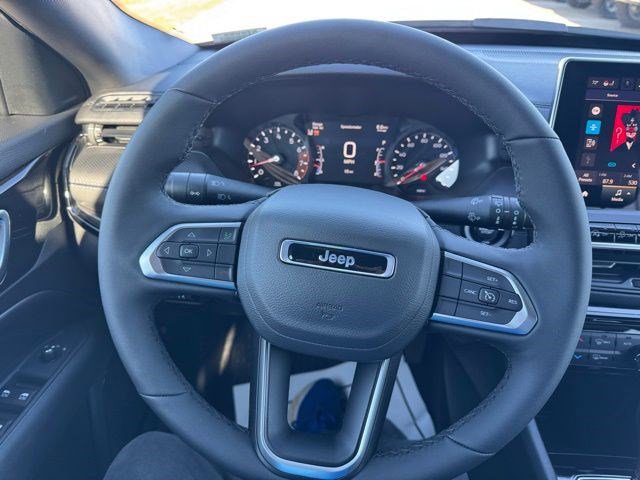 New 2026 Jeep Compass Latitude AWD/4WD image 16