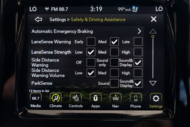 Used 2021 Jeep Cherokee Limited w/ Elite Package AWD/4WD image 19