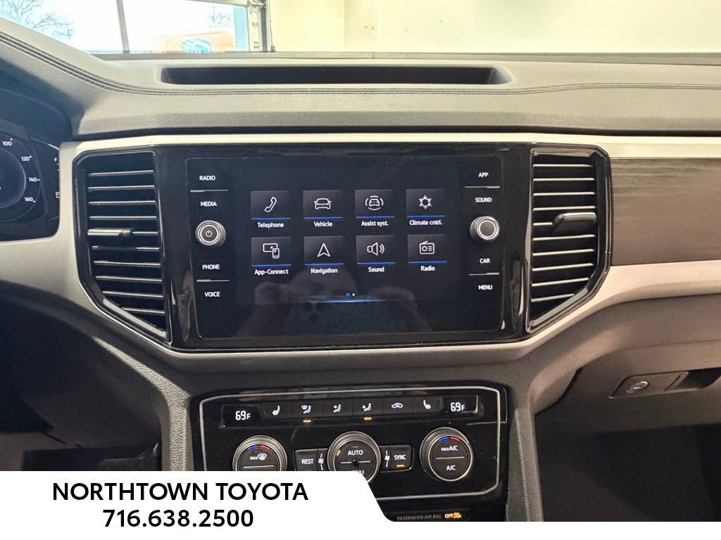 Used 2023 Volkswagen Atlas SE AWD/4WD image 8