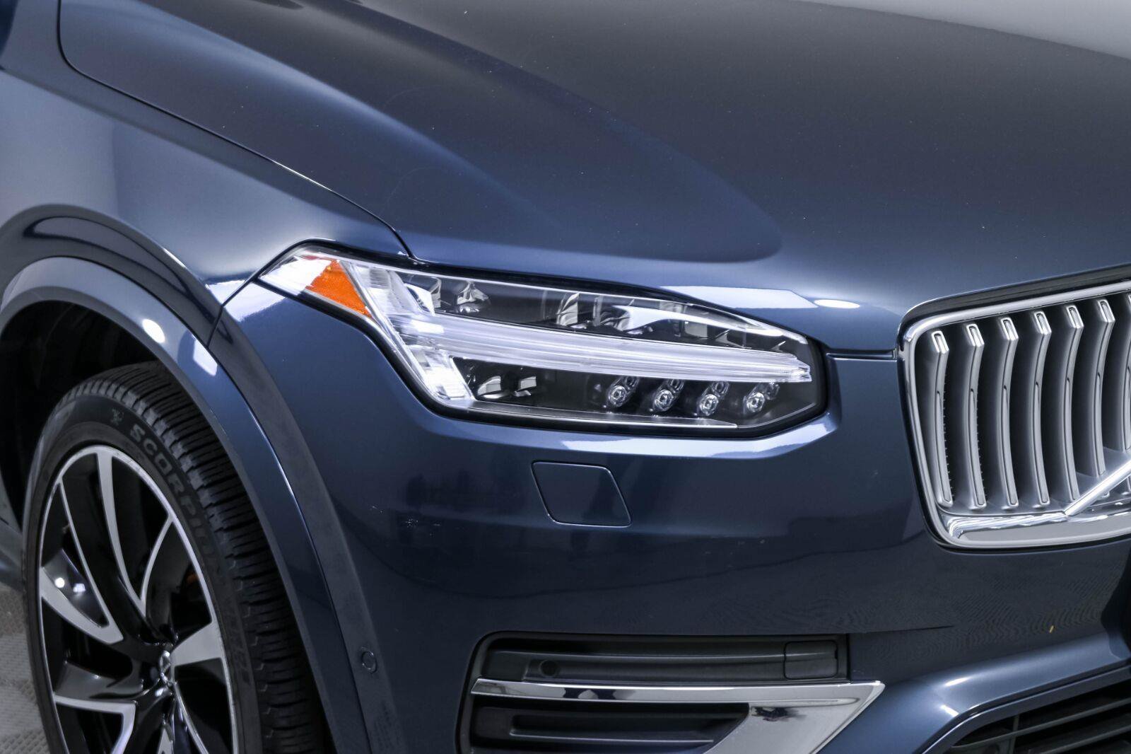 Used 2023 Volvo XC90 B6 Plus w/ Protection Package Premier AWD/4WD image 37