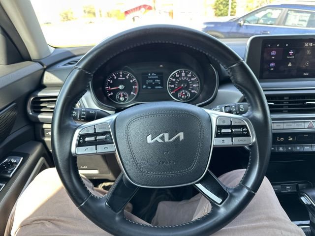 Used 2022 Kia Telluride LX image 38