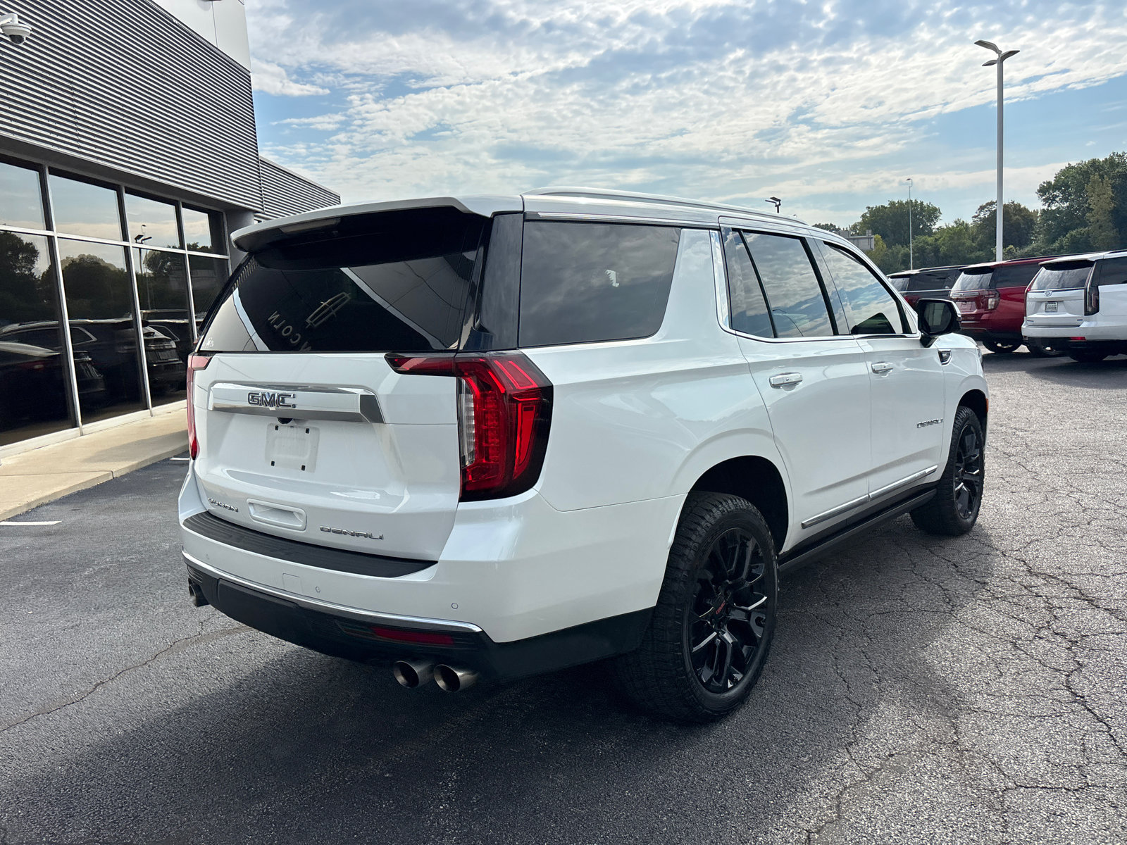 Used 2023 GMC Yukon Denali w/ Max Trailering Package AWD/4WD image 7