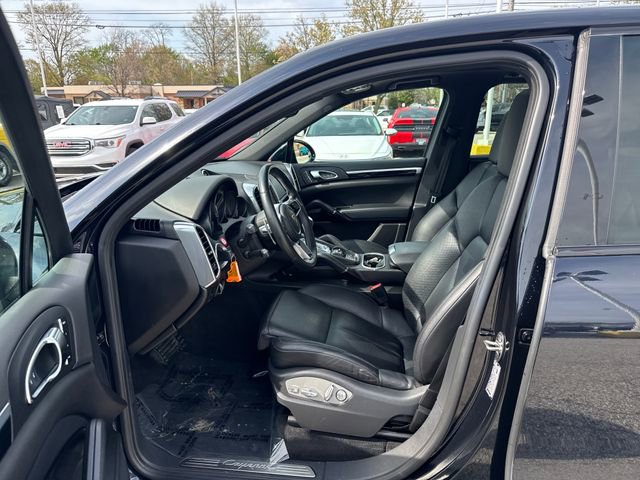 Used 2016 Porsche Cayenne image 14
