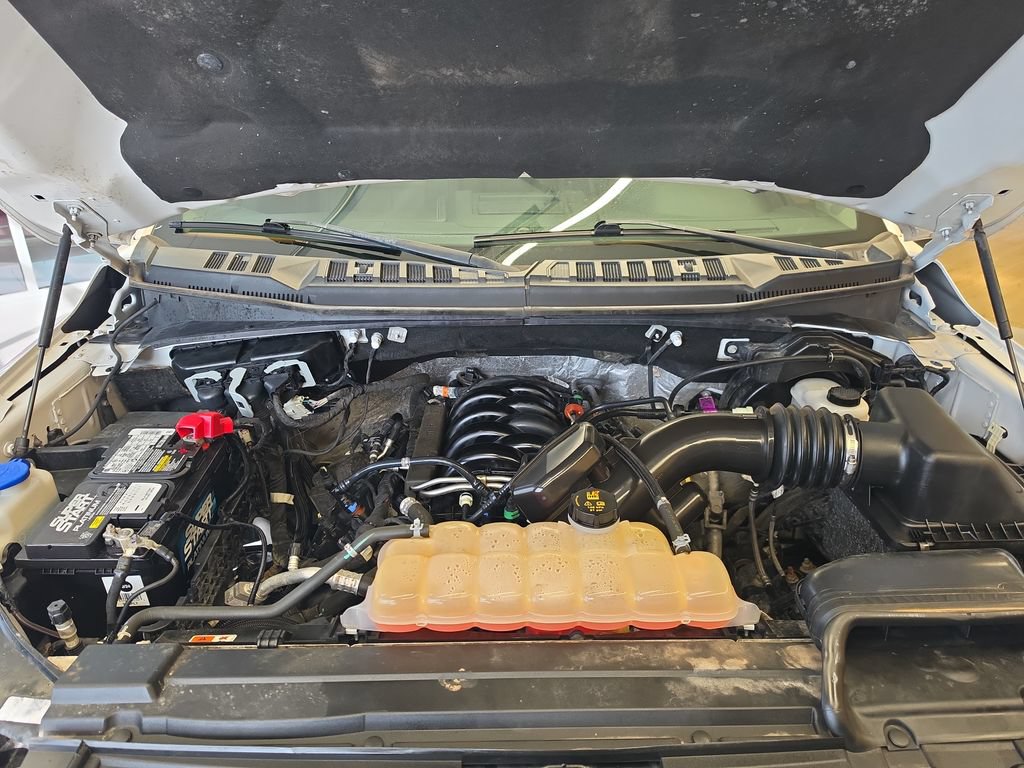 Used 2019 Ford F150 Lariat w/ Equipment Group 502A Luxury AWD/4WD image 30