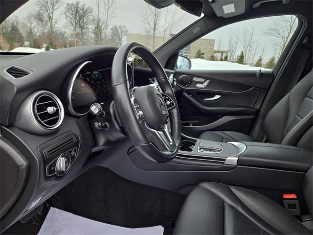 Used 2022 Mercedes-Benz GLC 300 4MATIC image 22