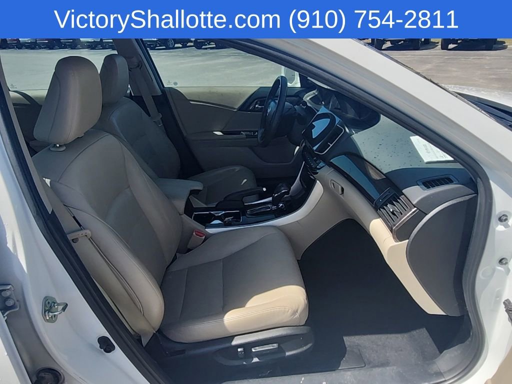 Used 2017 Honda Accord EX-L image 30