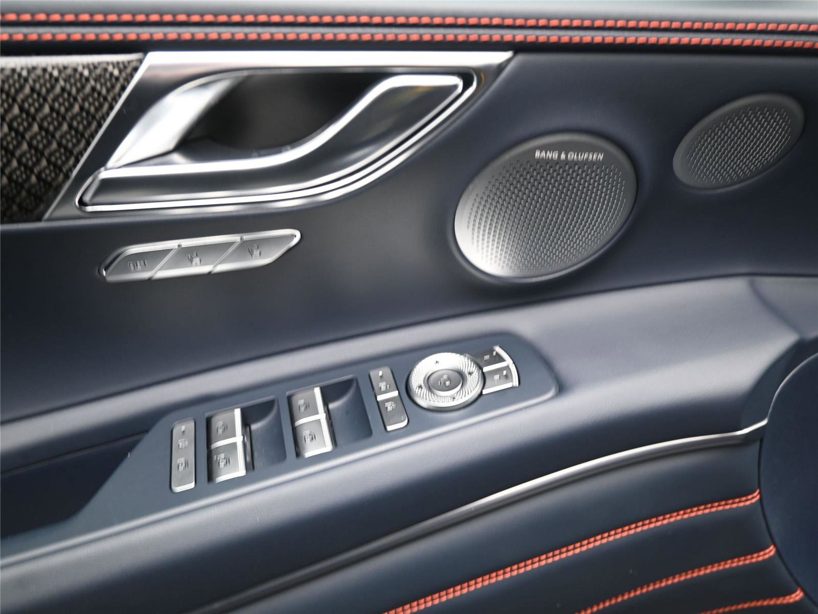 New 2026 Genesis GV80 3.5T e-SC image 8