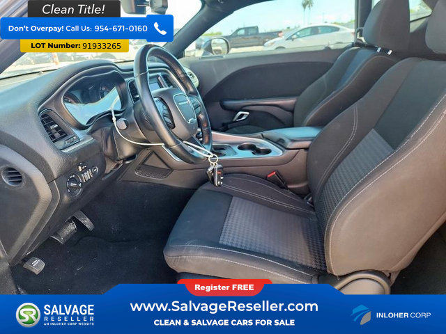 Used 2020 Dodge Challenger SXT w/ Blacktop Package image 9