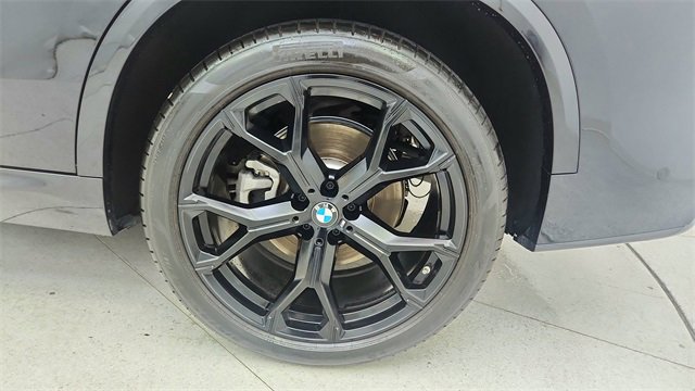 Used 2025 BMW X5 sDrive40i w/ M Sport Package image 65