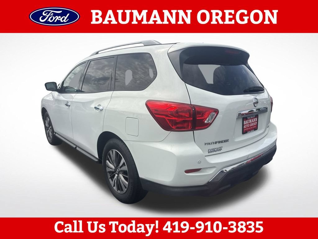 Used 2017 Nissan Pathfinder SV FWD image 5