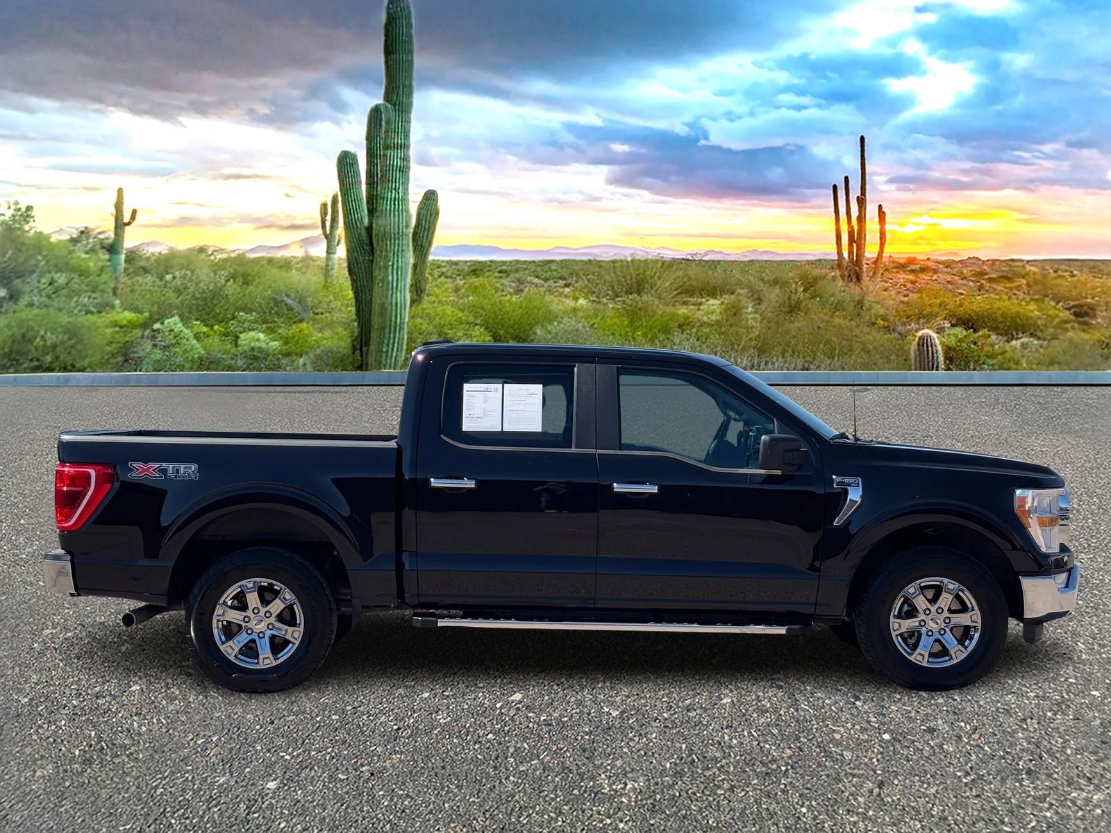 Used 2023 Ford F150 XLT w/ XTR Package image 6
