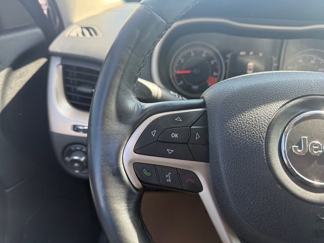 Used 2015 Jeep Cherokee Latitude image 23