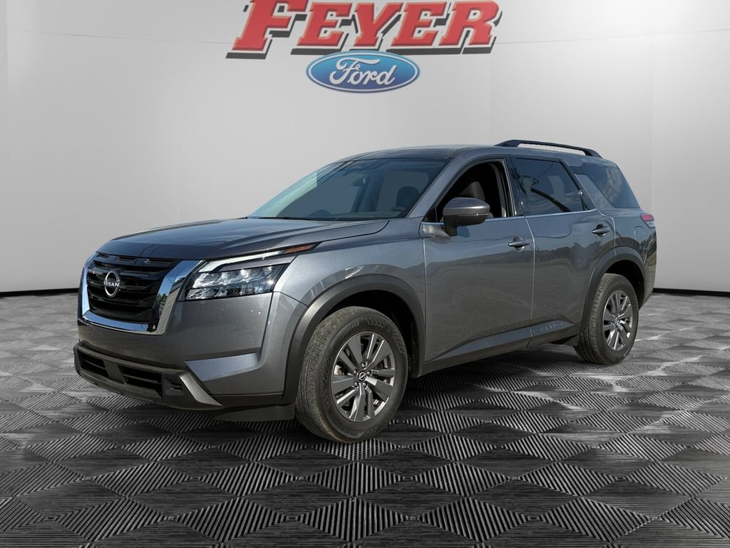 Used 2025 Nissan Pathfinder SV