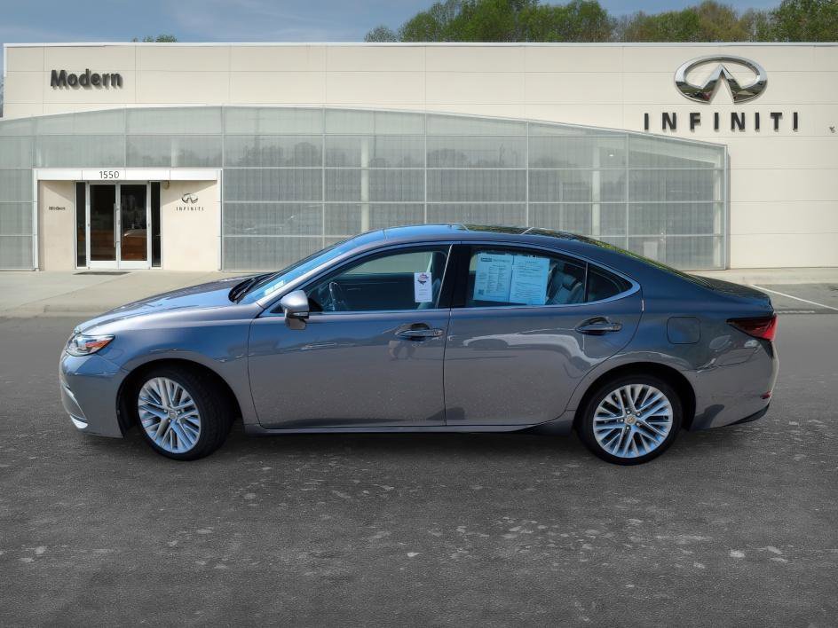 Used 2016 Lexus ES 350 w/ Luxury Package w/Wood Trim FWD image 6