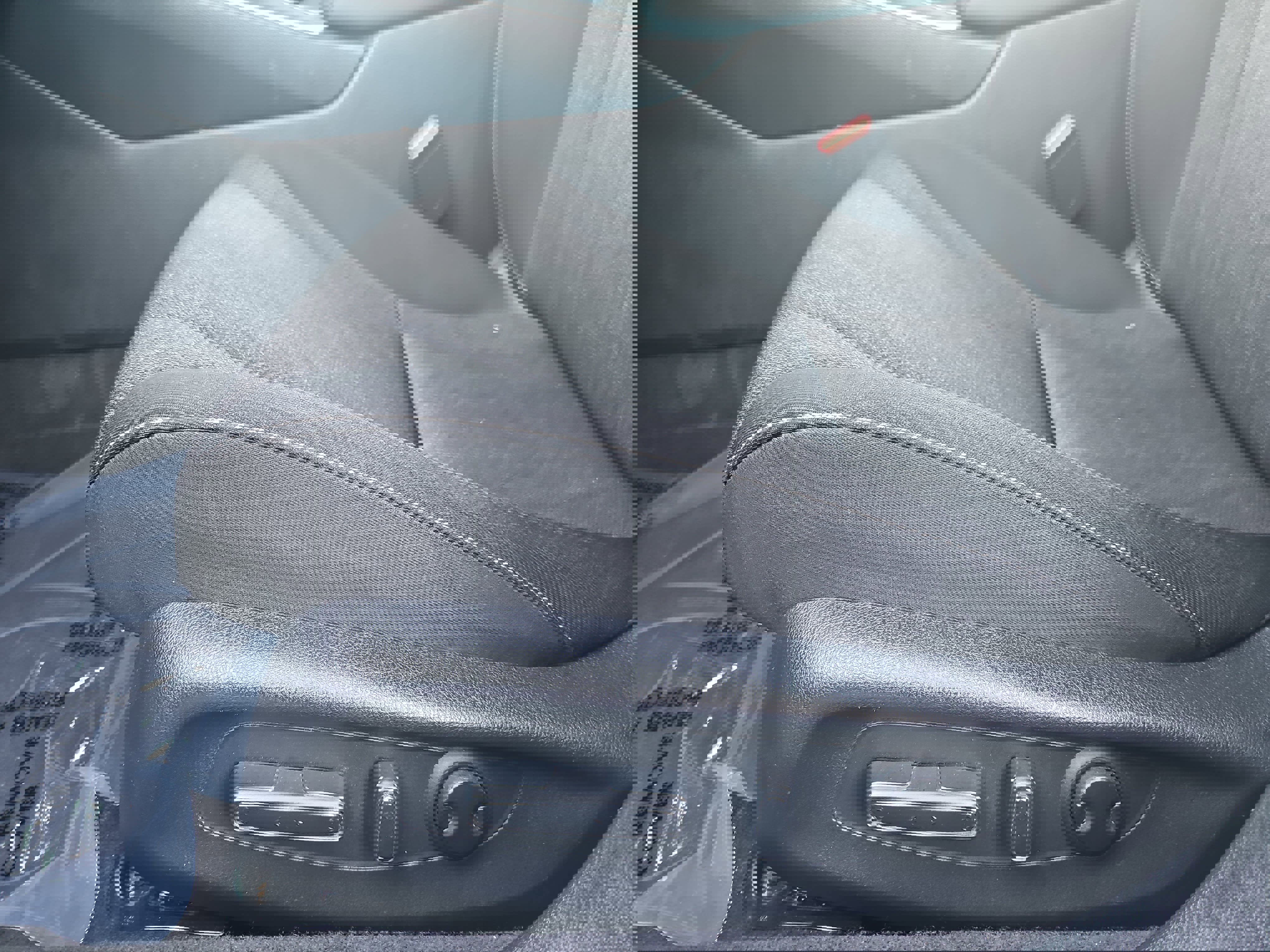 Used 2023 Honda Accord EX image 26