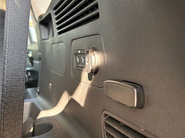 Used 2025 Kia Sorento S image 11