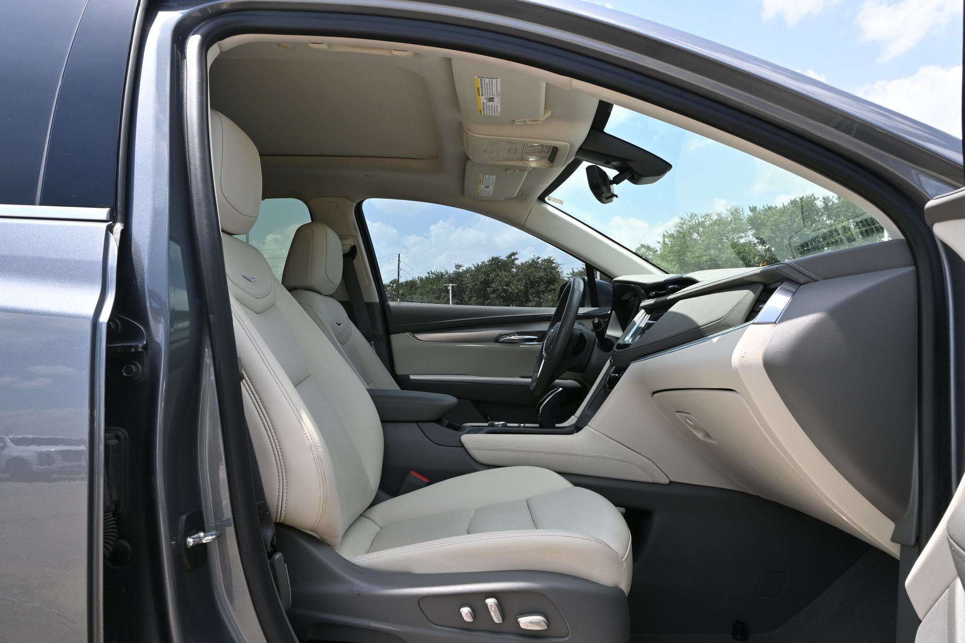 Certified 2021 Cadillac XT5 Premium Luxury FWD image 25