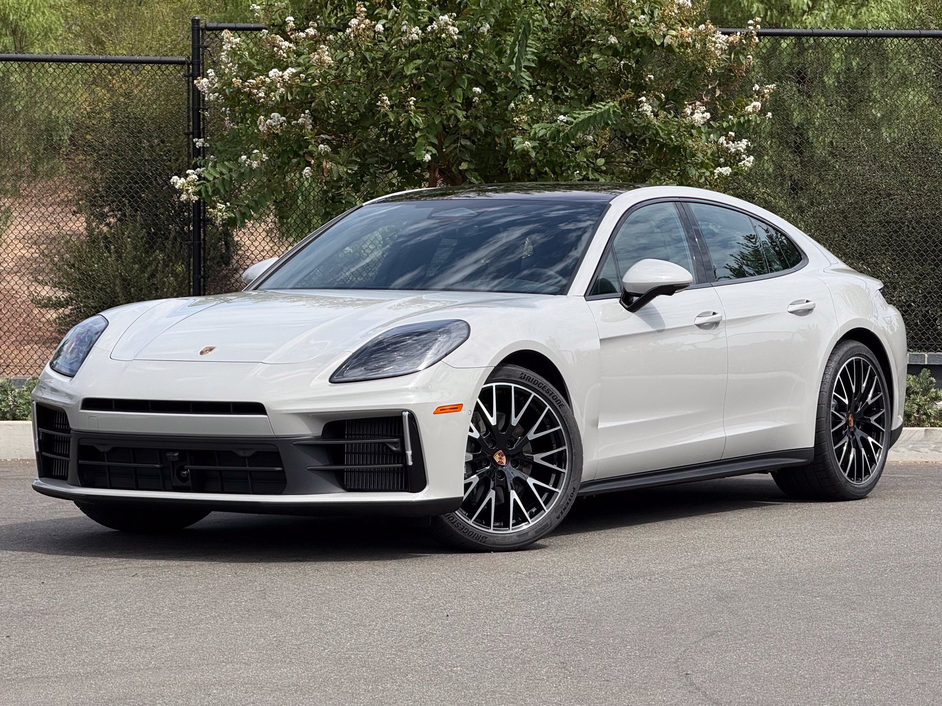 New 2026 Porsche Panamera RWD image 1