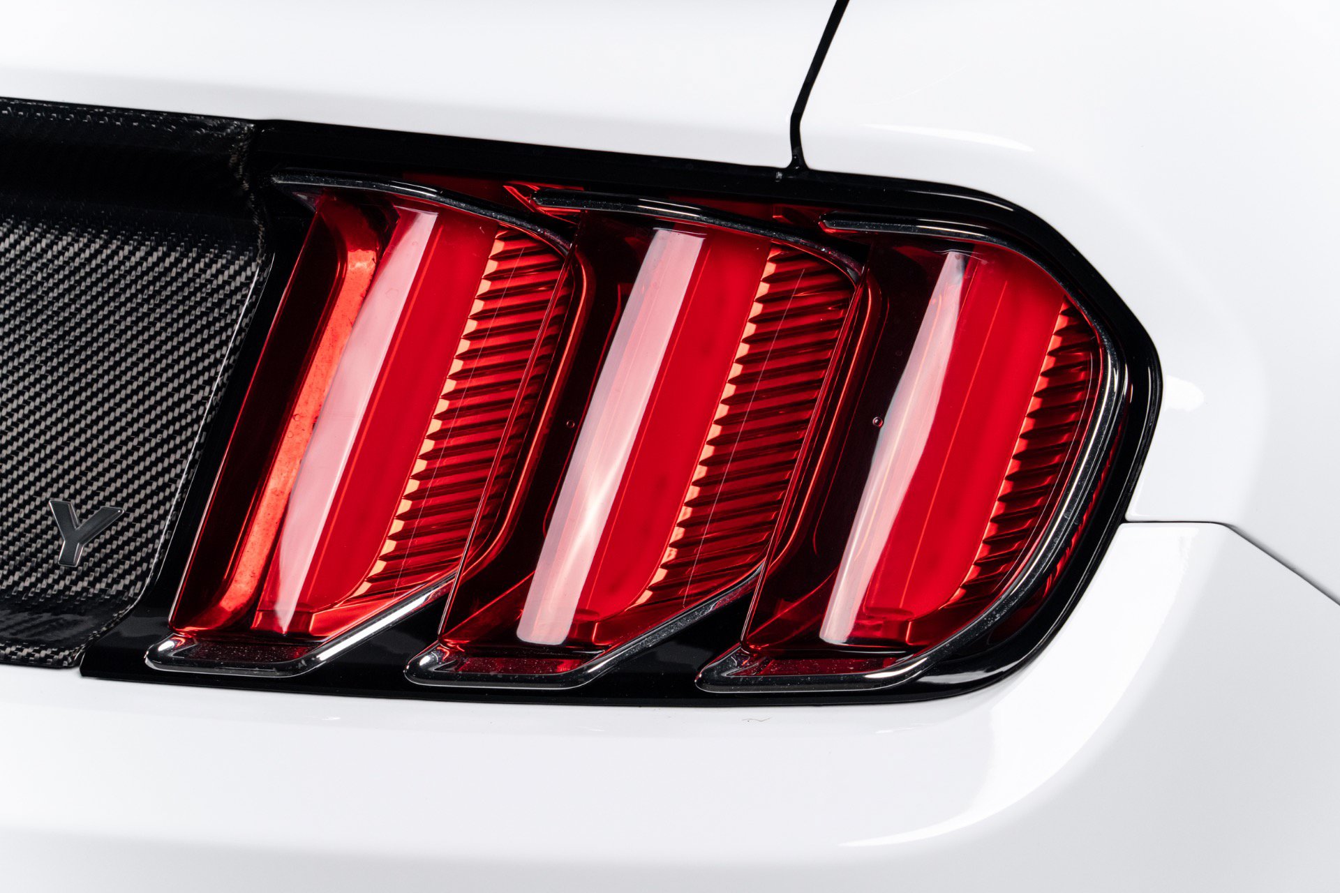 Used 2015 Ford Mustang GT Premium w/ Equipment Group 401A RWD image 90