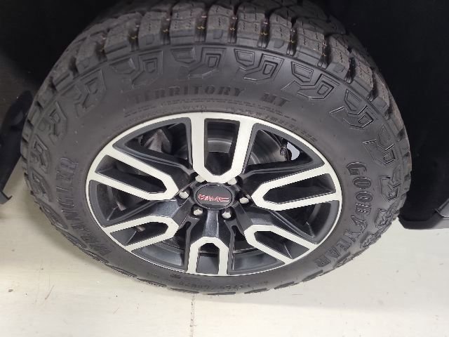 Used 2022 GMC Sierra 1500 AT4 w/ AT4 Preferred Package AWD/4WD image 42