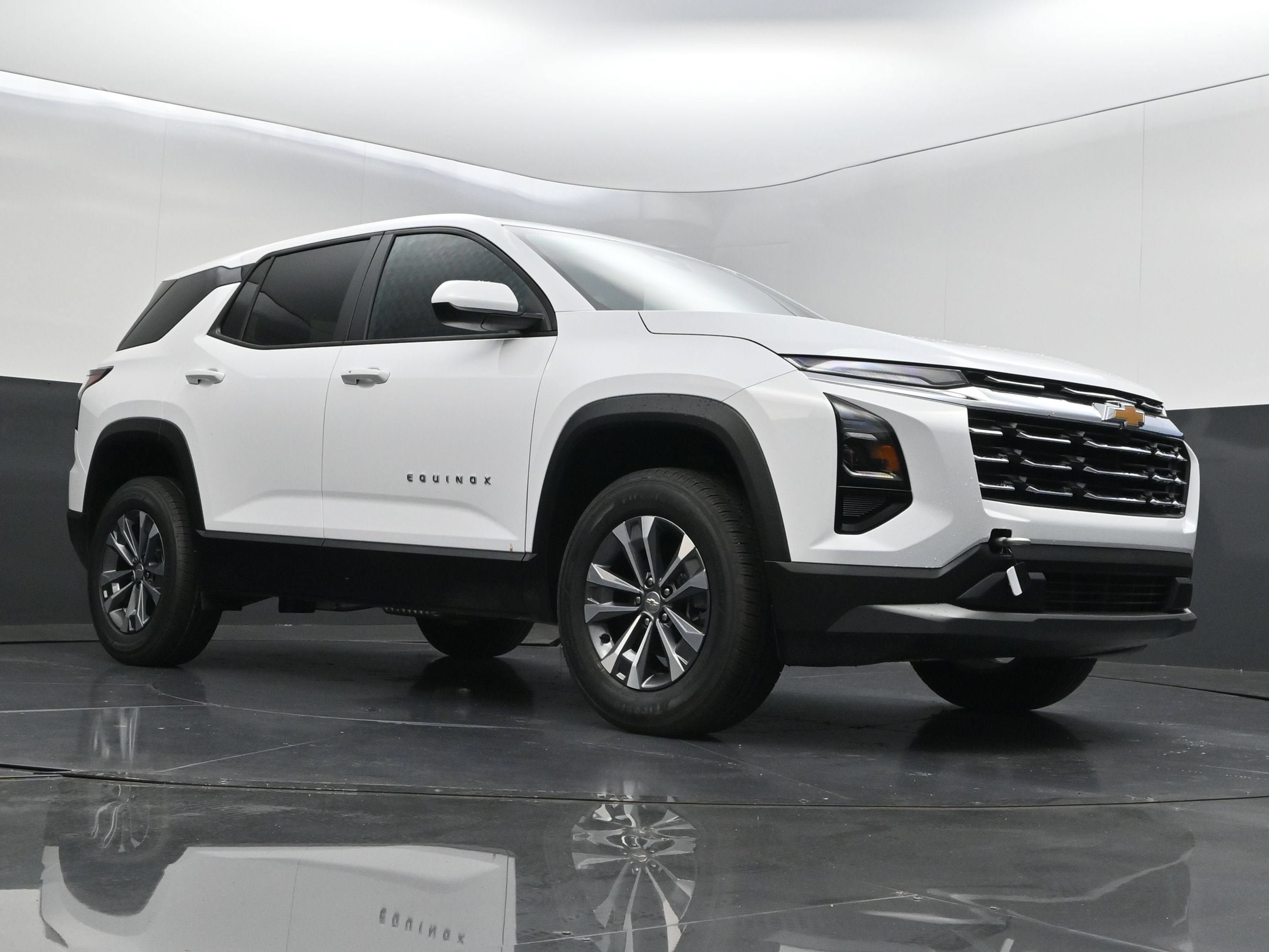 New 2027 Chevrolet Equinox LT w/ Convenience Package II FWD image 38