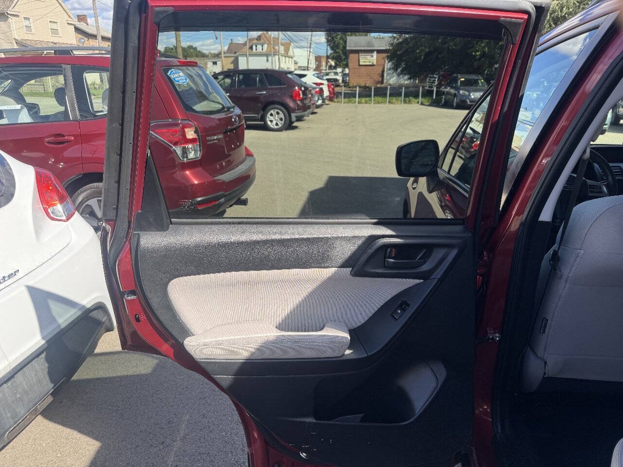 Used 2015 Subaru Forester 2.5i Premium w/ All-Weather Package AWD/4WD image 14