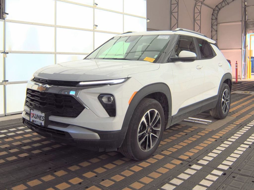 Used 2025 Chevrolet TrailBlazer LT image 18