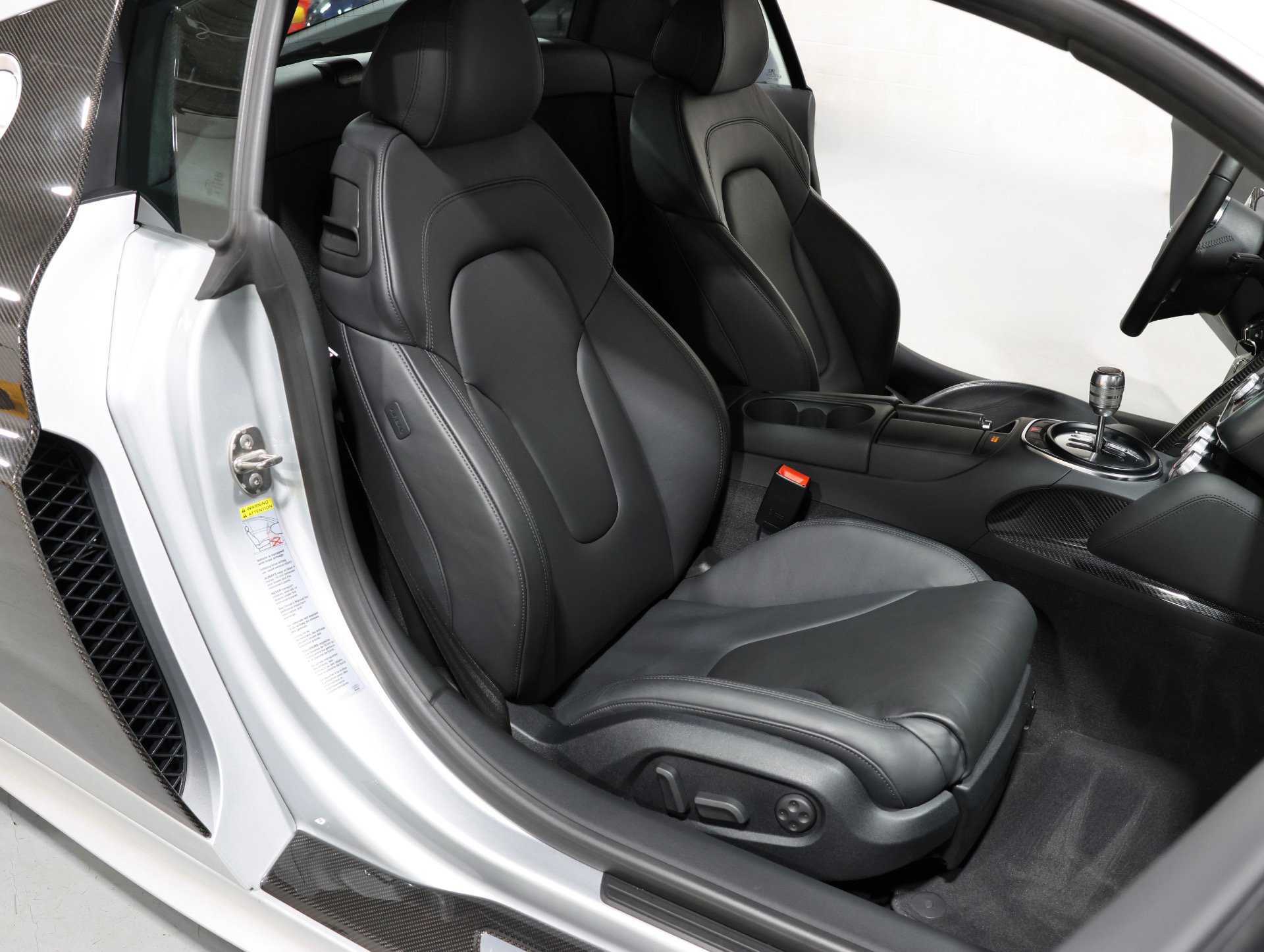 Used 2011 Audi R8 V10 AWD/4WD image 17