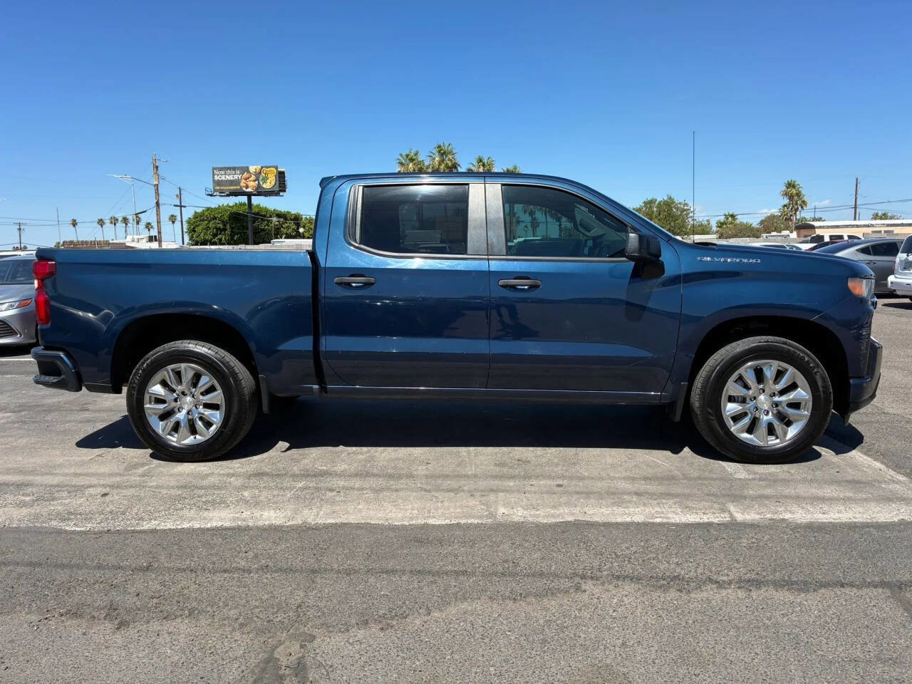 Used 2020 Chevrolet Silverado 1500 Custom w/ Custom Value Package RWD image 10