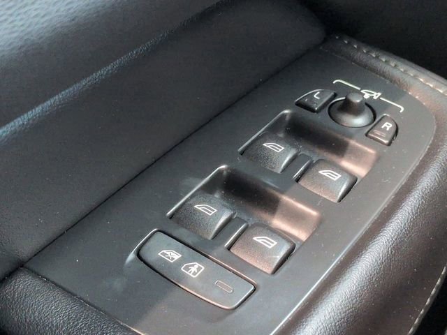 Used 2022 Volvo XC60 B5 Inscription w/ Advanced Package FWD image 23