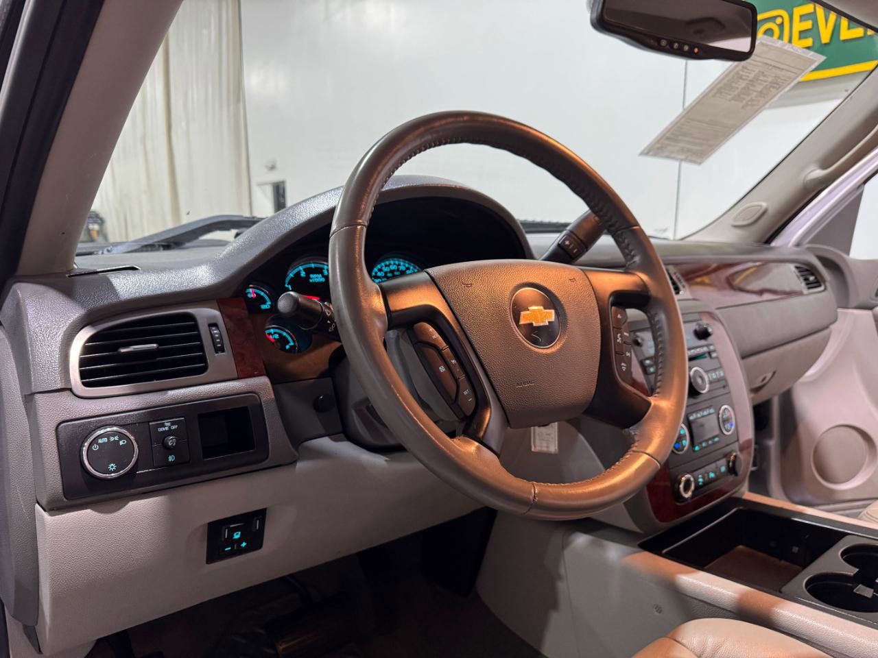 Used 2011 Chevrolet Silverado 3500 LTZ w/ LTZ Plus Package RWD image 9