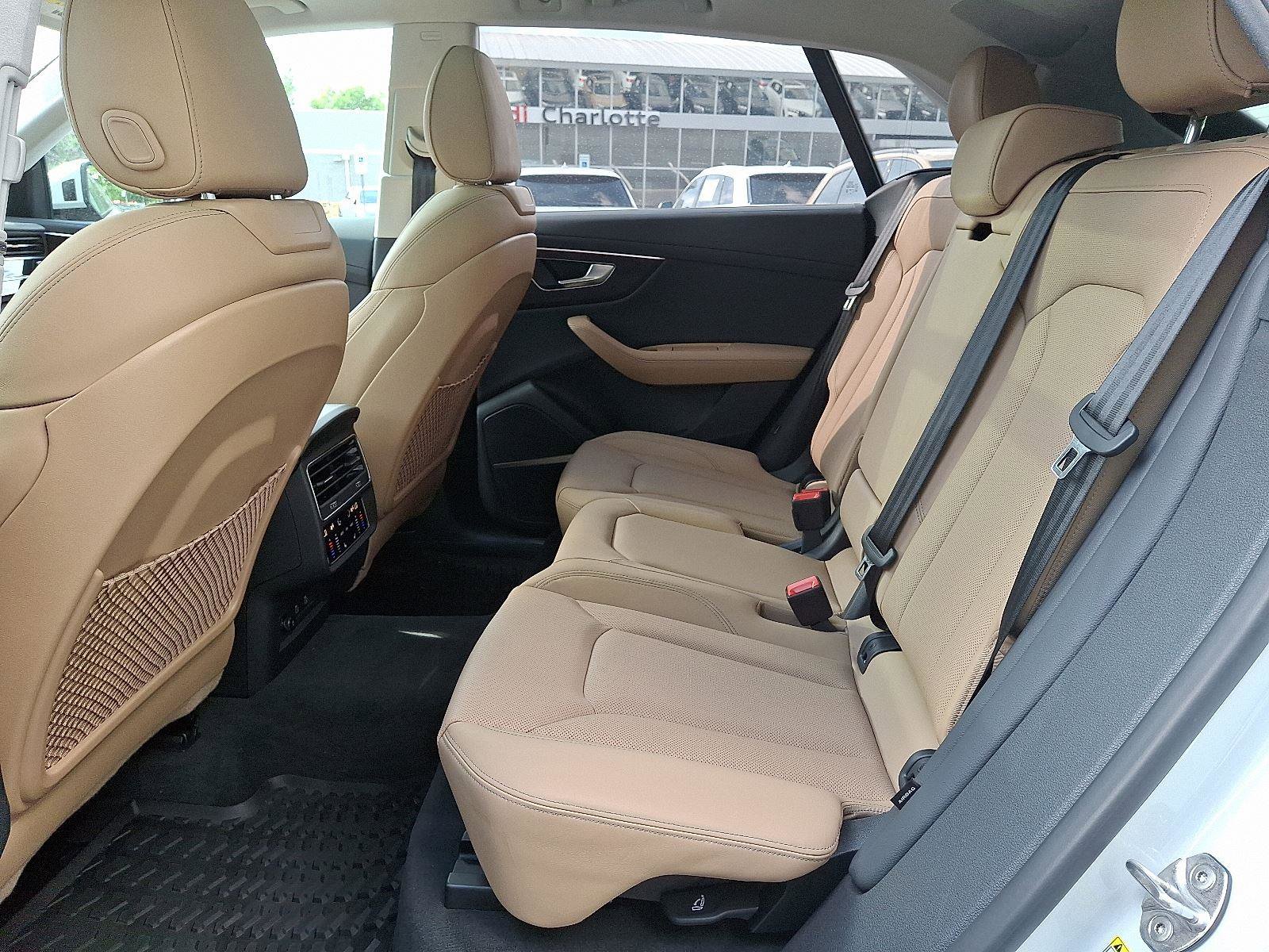 Used 2025 Audi Q8 Prestige w/ Prestige Package image 10