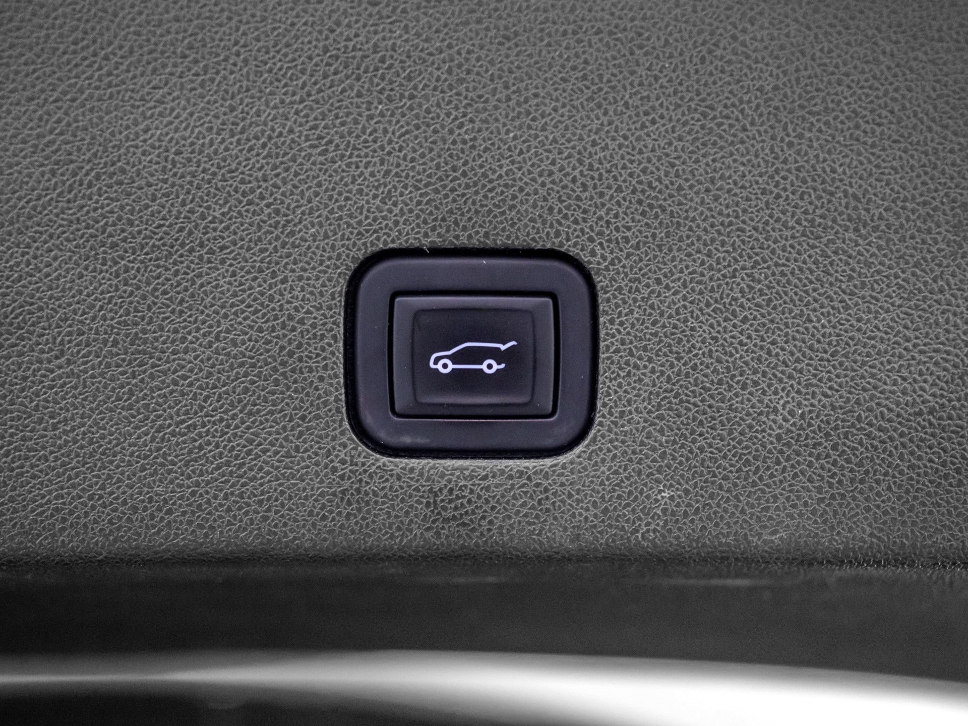 Certified 2023 Cadillac XT6 Premium Luxury AWD/4WD image 36
