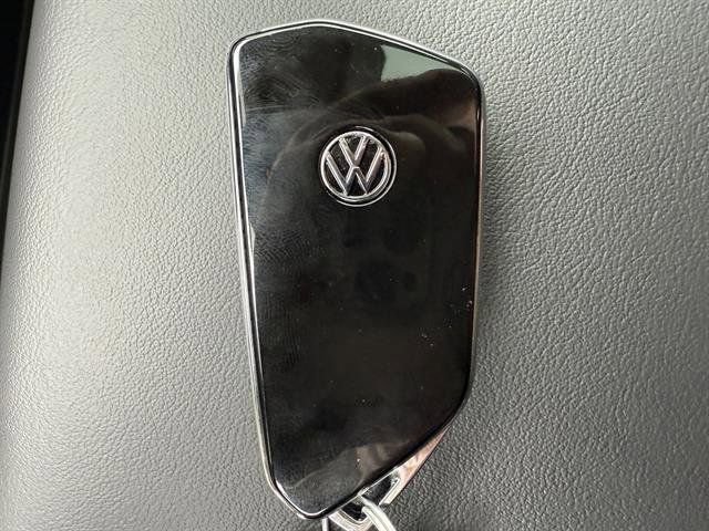 New 2025 Volkswagen Atlas SEL Premium R-Line image 32