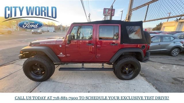 Used 2012 Jeep Wrangler Unlimited Rubicon w/ Connectivity Group image 2