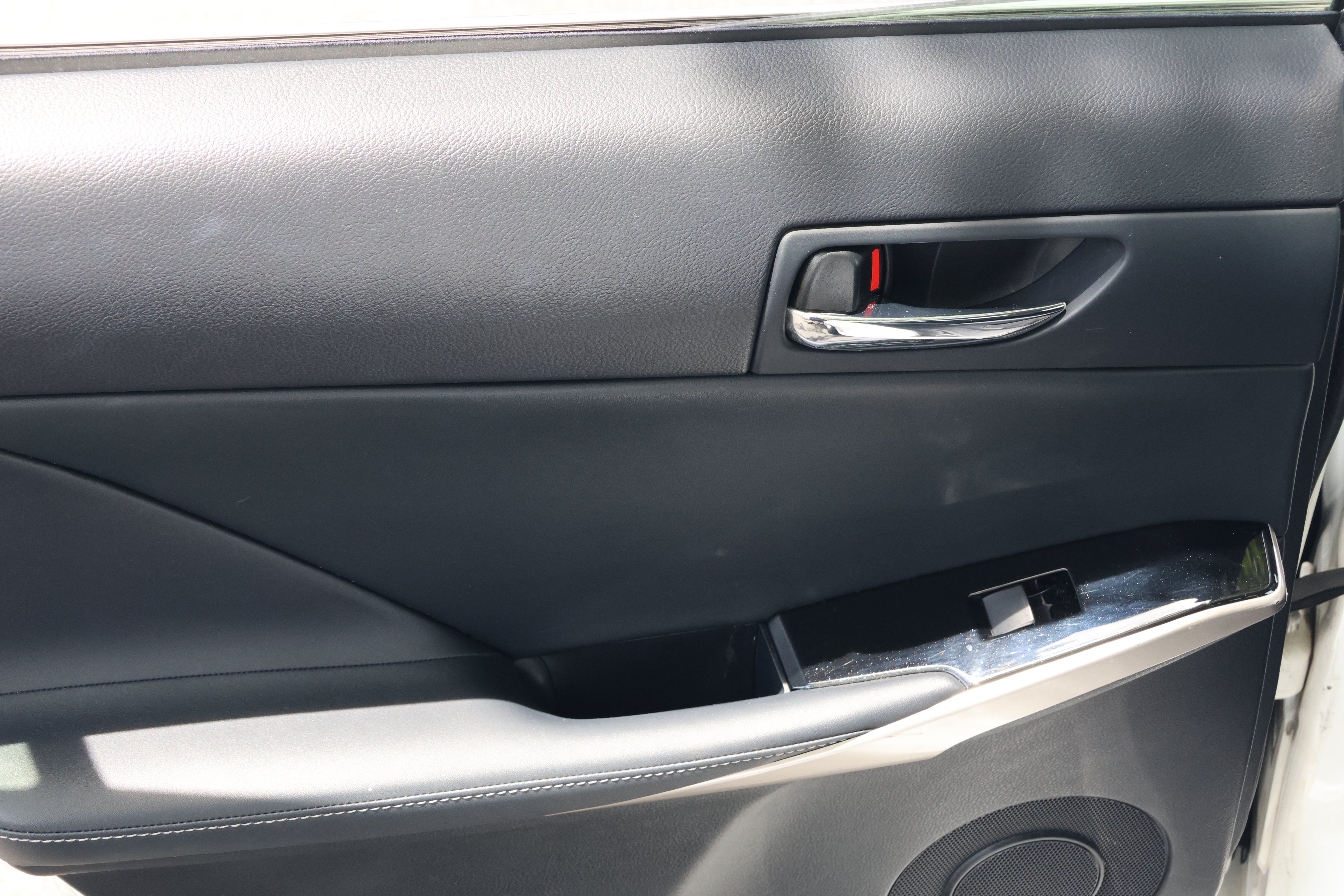 Used 2015 Lexus IS 250 RWD image 33