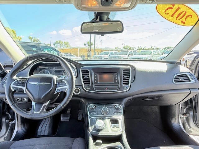 Used 2015 Chrysler 200 Limited w/ Convenience Group FWD image 15