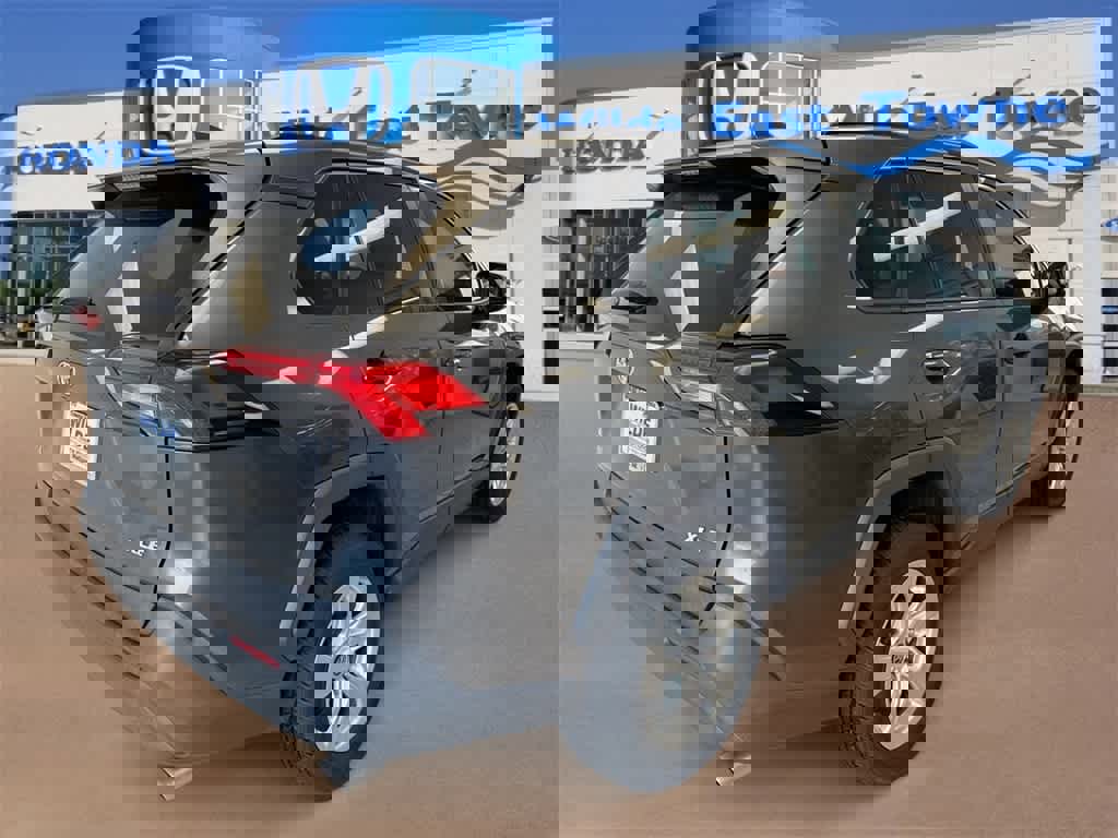 Used 2019 Toyota RAV4 XLE image 8