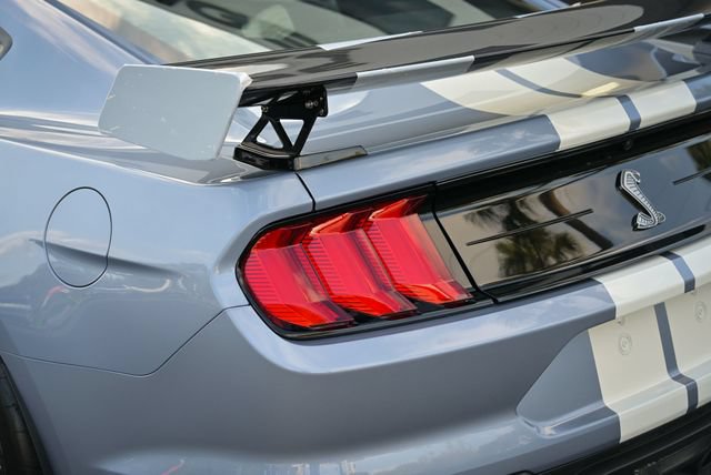 Used 2022 Ford Mustang Shelby GT500 w/ Carbon Fiber Track Pack RWD image 13